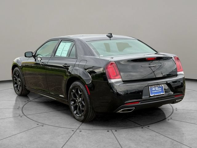 Used 2023 Chrysler 300 Touring L w/ Popular Equipment Group AWD/4WD image 10