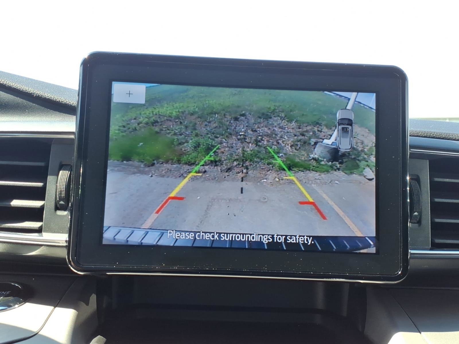 Certified 2023 Ford Explorer XLT w/ Equipment Group 202A image 15