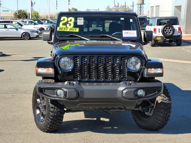 Used 2023 Jeep Gladiator Sport AWD/4WD image 2