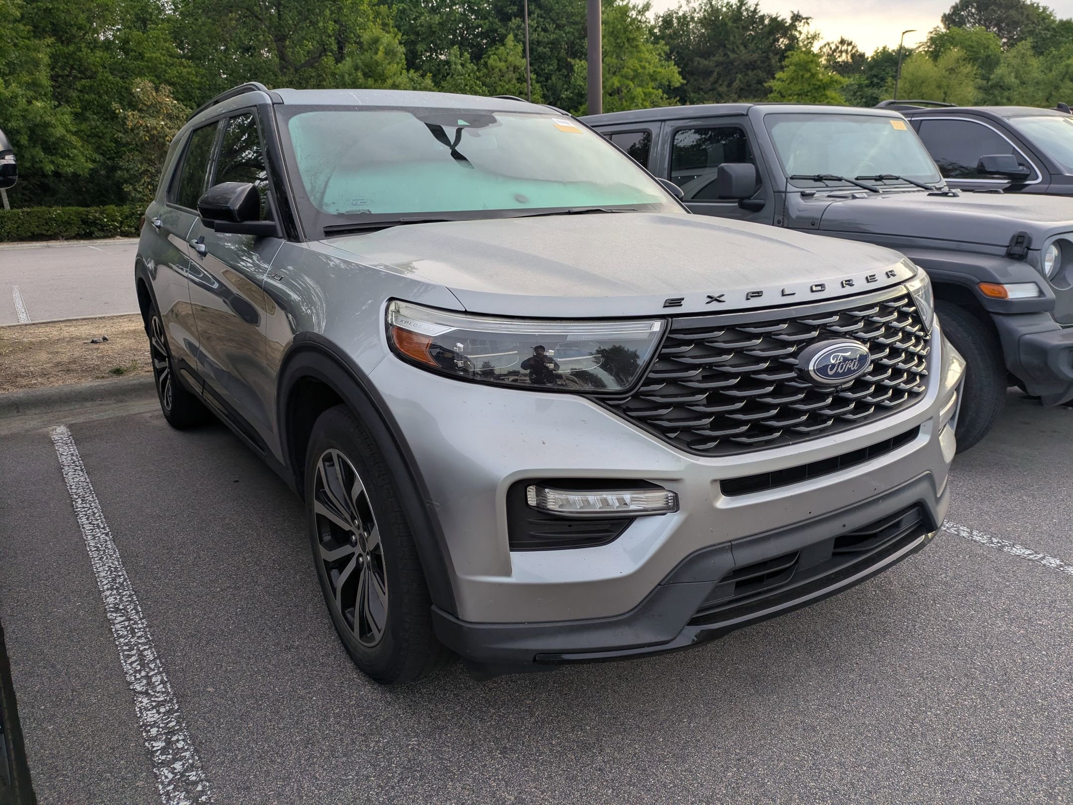 Certified 2022 Ford Explorer ST-Line w/ Class IV Trailer Tow Package