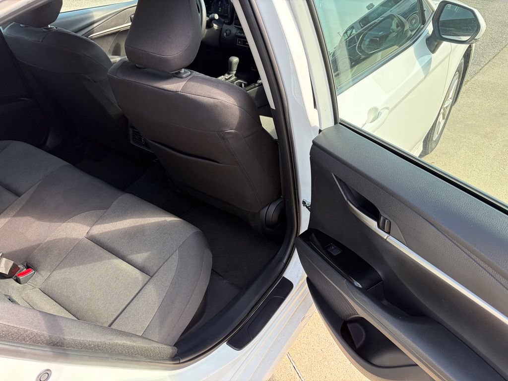 Used 2025 Toyota Camry LE FWD image 16