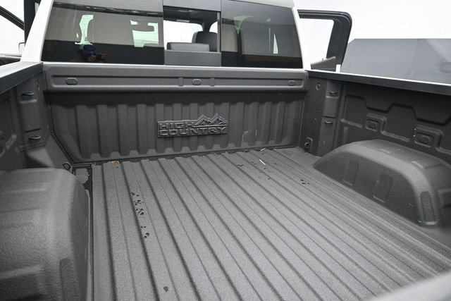 Used 2022 Chevrolet Silverado 1500 High Country AWD/4WD image 37
