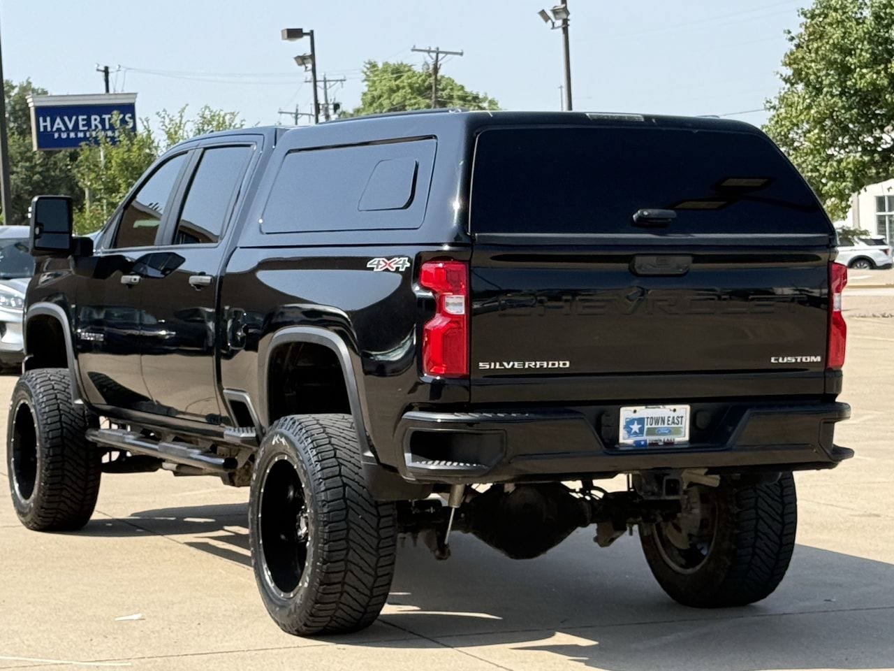 Used 2020 Chevrolet Silverado 2500 Custom w/ Custom Value Package AWD/4WD image 5