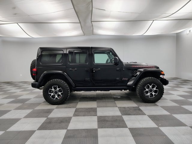Used 2022 Jeep Wrangler Unlimited Rubicon w/ LED Lighting Group AWD/4WD image 9