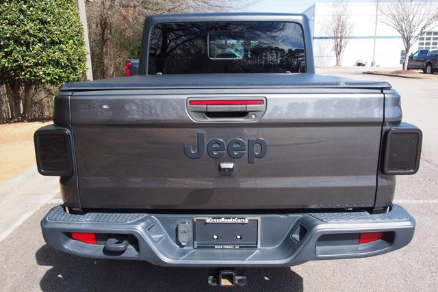 Used 2022 Jeep Gladiator Sport image 6