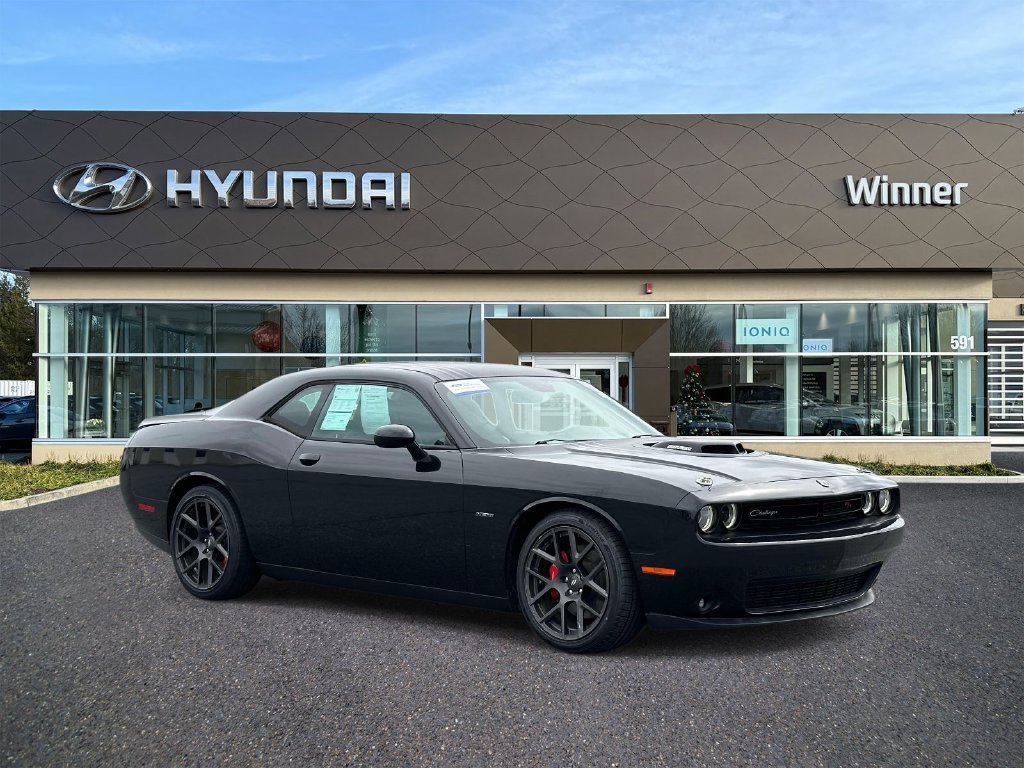 Used 2018 Dodge Challenger R/T Plus RWD image 6