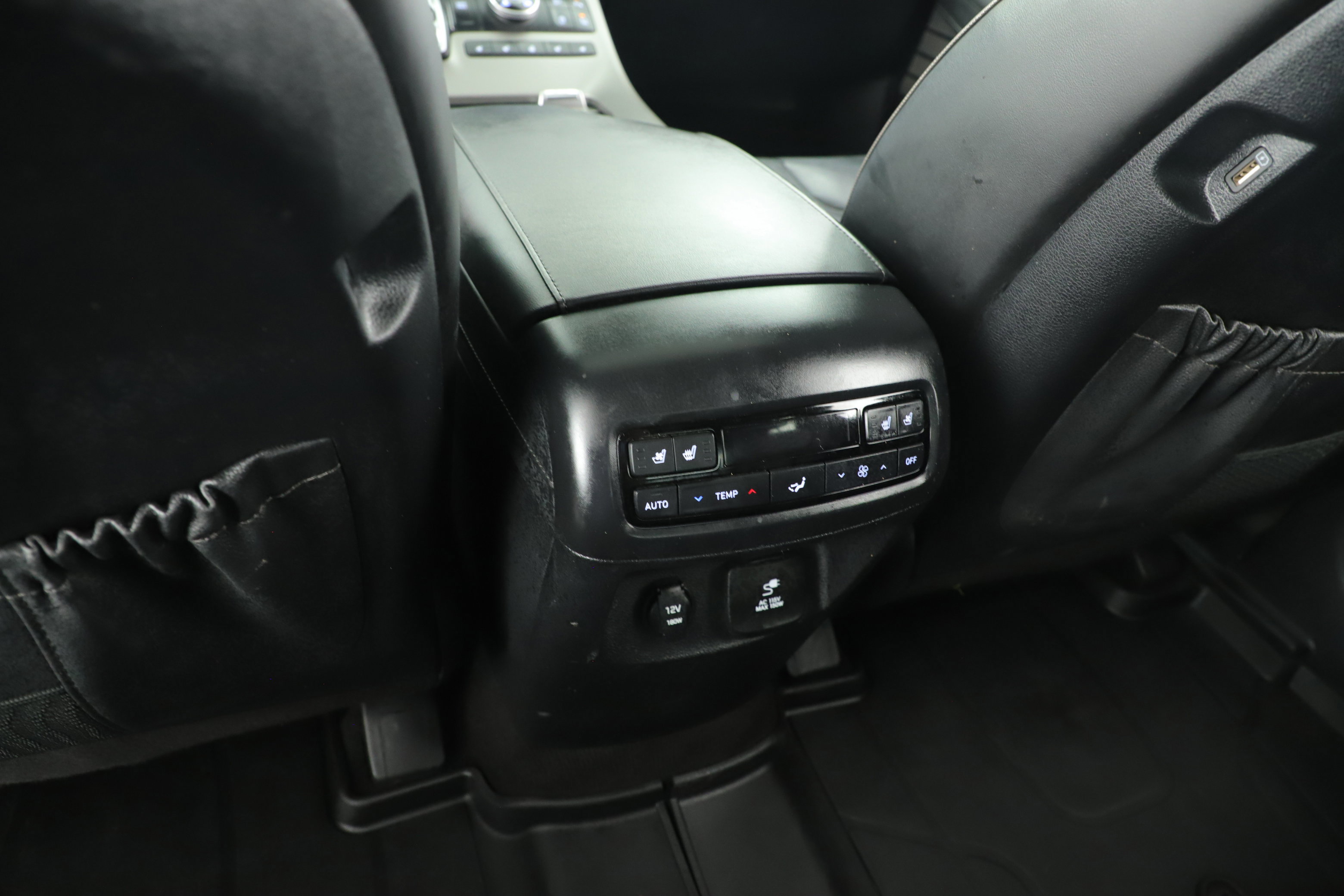 Used 2022 Hyundai Palisade Calligraphy w/ Winter Package image 24