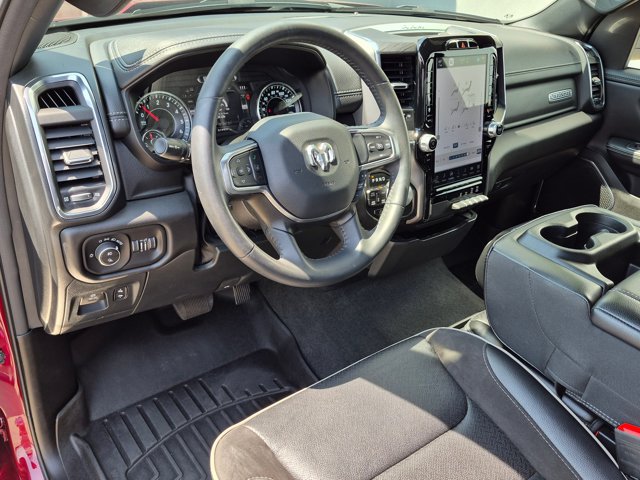Used 2024 RAM 1500 Laramie AWD/4WD image 17
