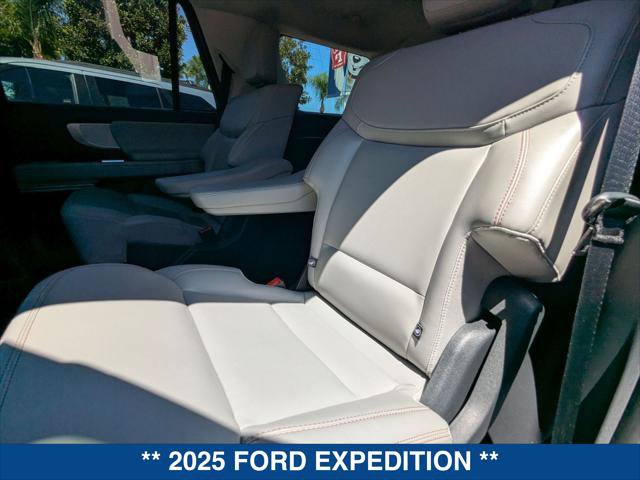 Certified 2025 Ford Expedition Active RWD image 21