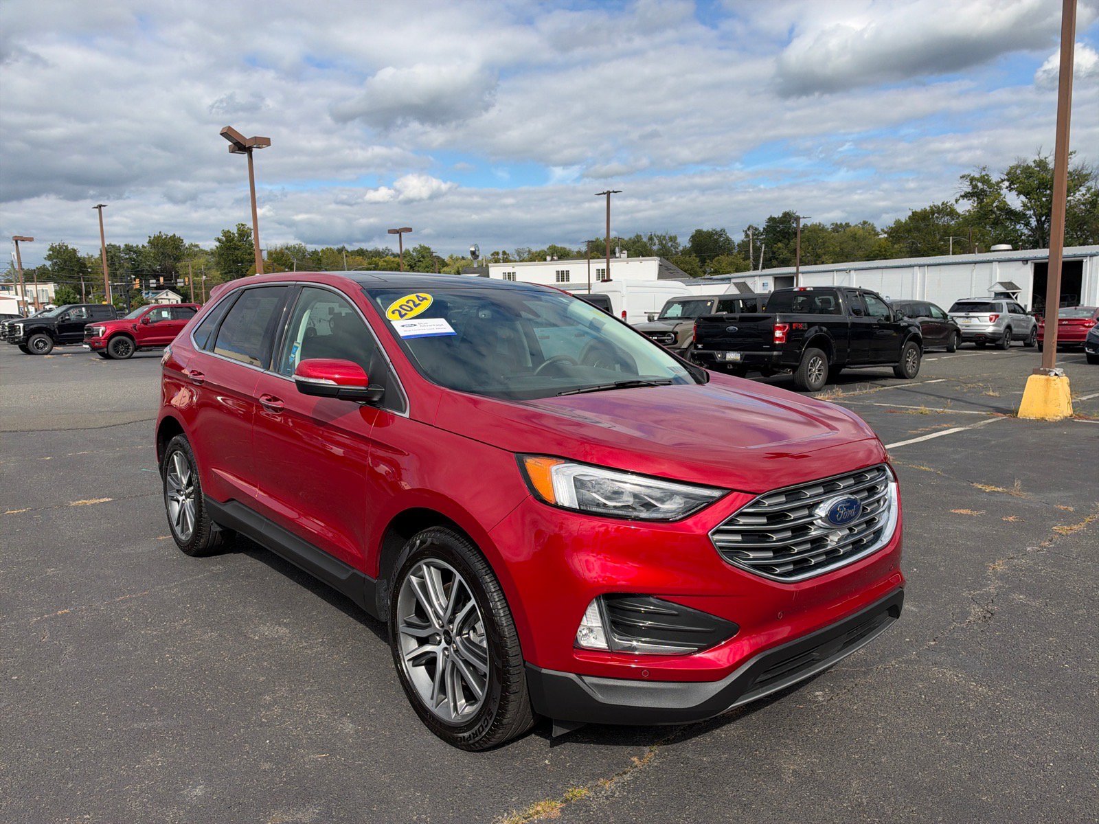 Certified 2024 Ford Edge Titanium w/ Equipment Group 301A AWD/4WD image 22