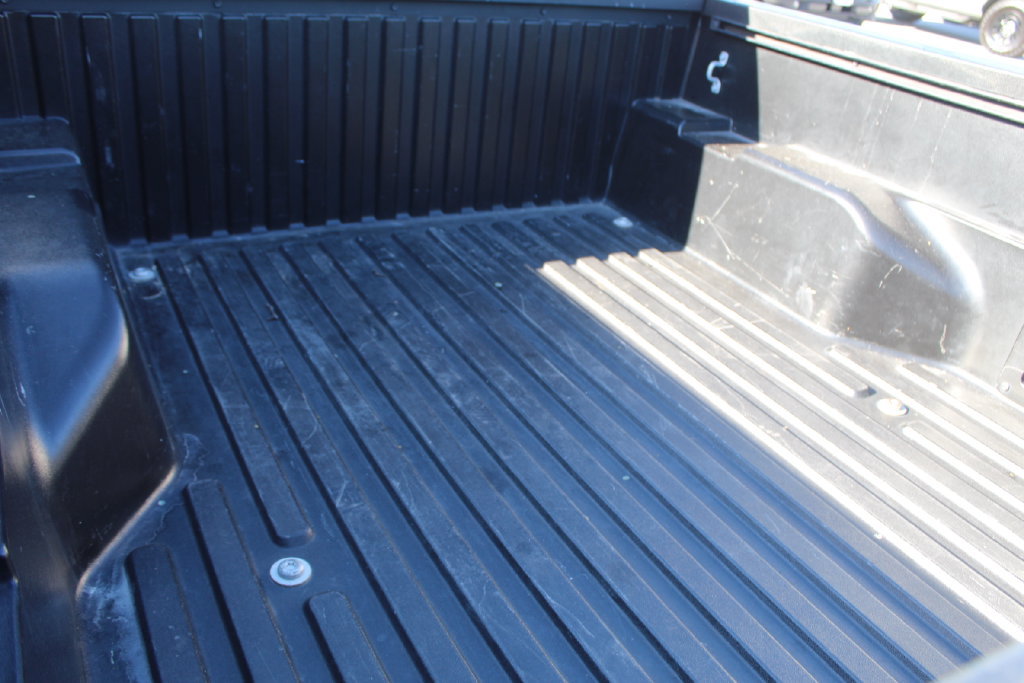 Used 2021 Toyota Tacoma TRD Sport w/ Technology Package RWD image 17