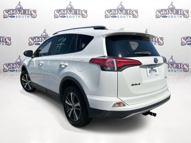 Used 2017 Toyota RAV4 XLE FWD image 5