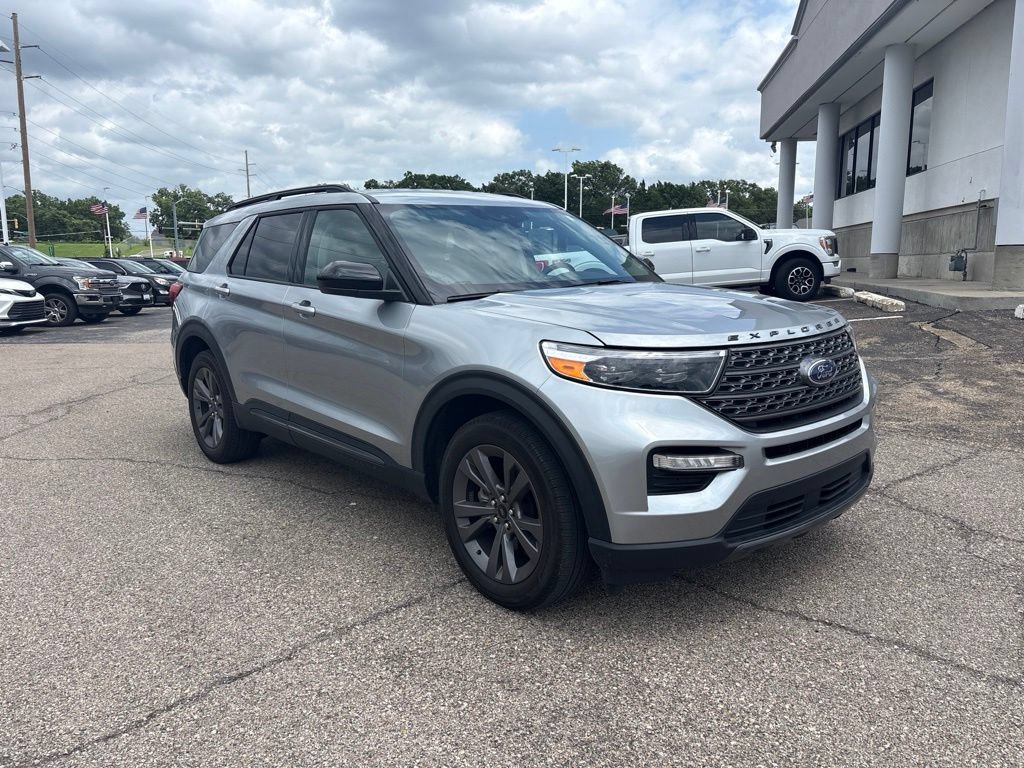 Certified 2023 Ford Explorer XLT w/ Equipment Group 202A