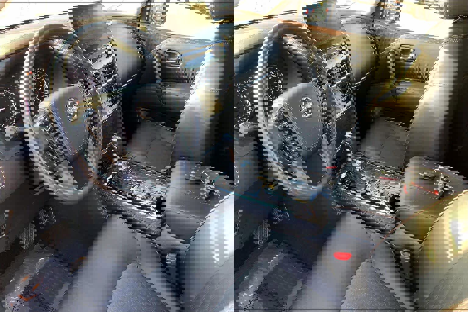 Used 2023 Nissan Armada Platinum w/ Captain's Chairs Package image 16