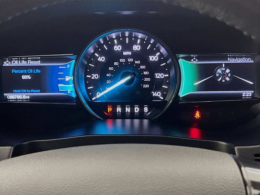 Certified 2018 Ford Explorer XLT w/ Equipment Group 202A AWD/4WD image 15