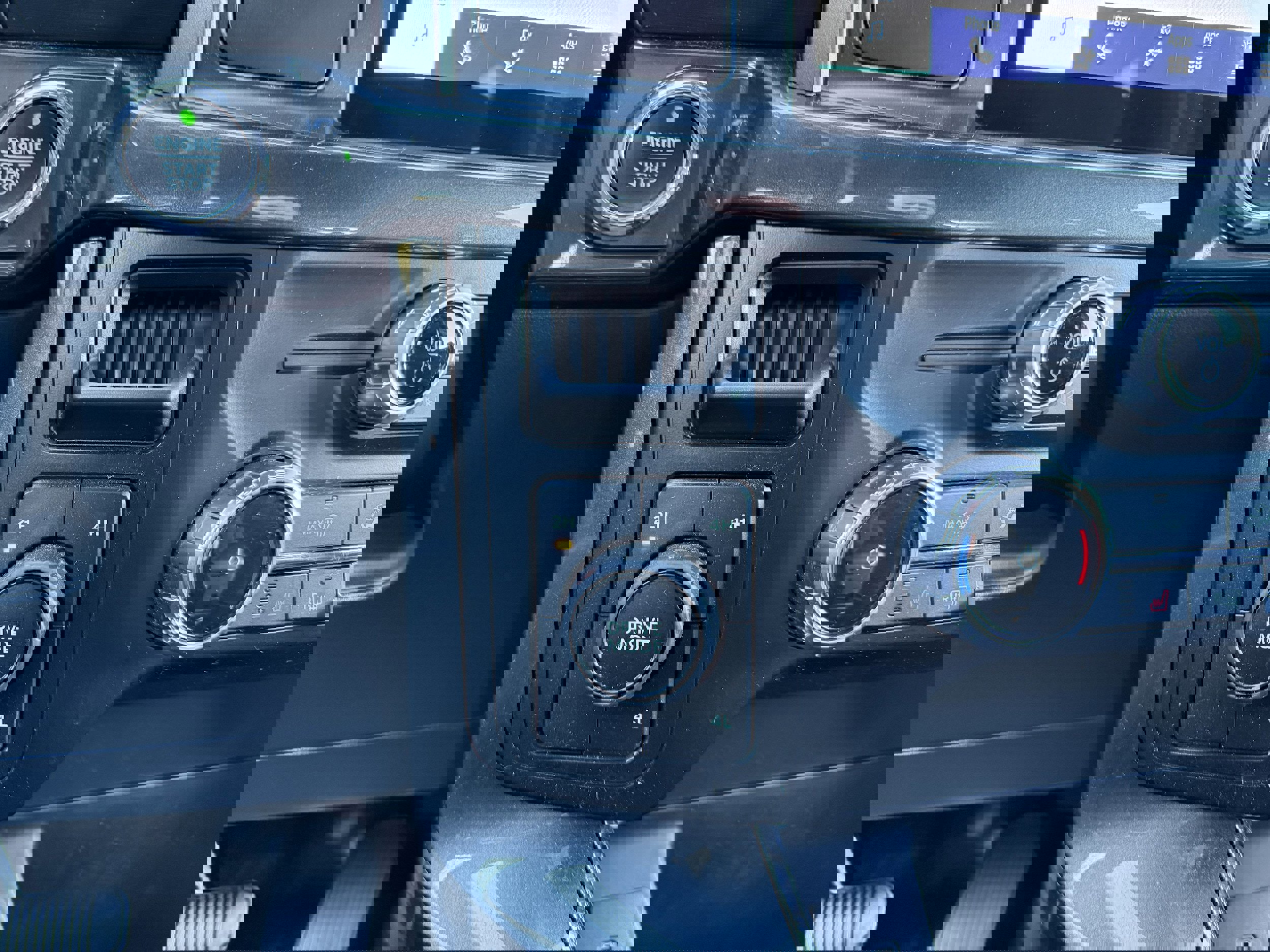 Certified 2022 Ford F150 XLT w/ Equipment Group 302A High image 24