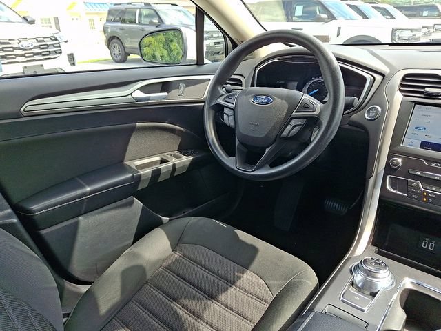 Certified 2020 Ford Fusion SE FWD image 14