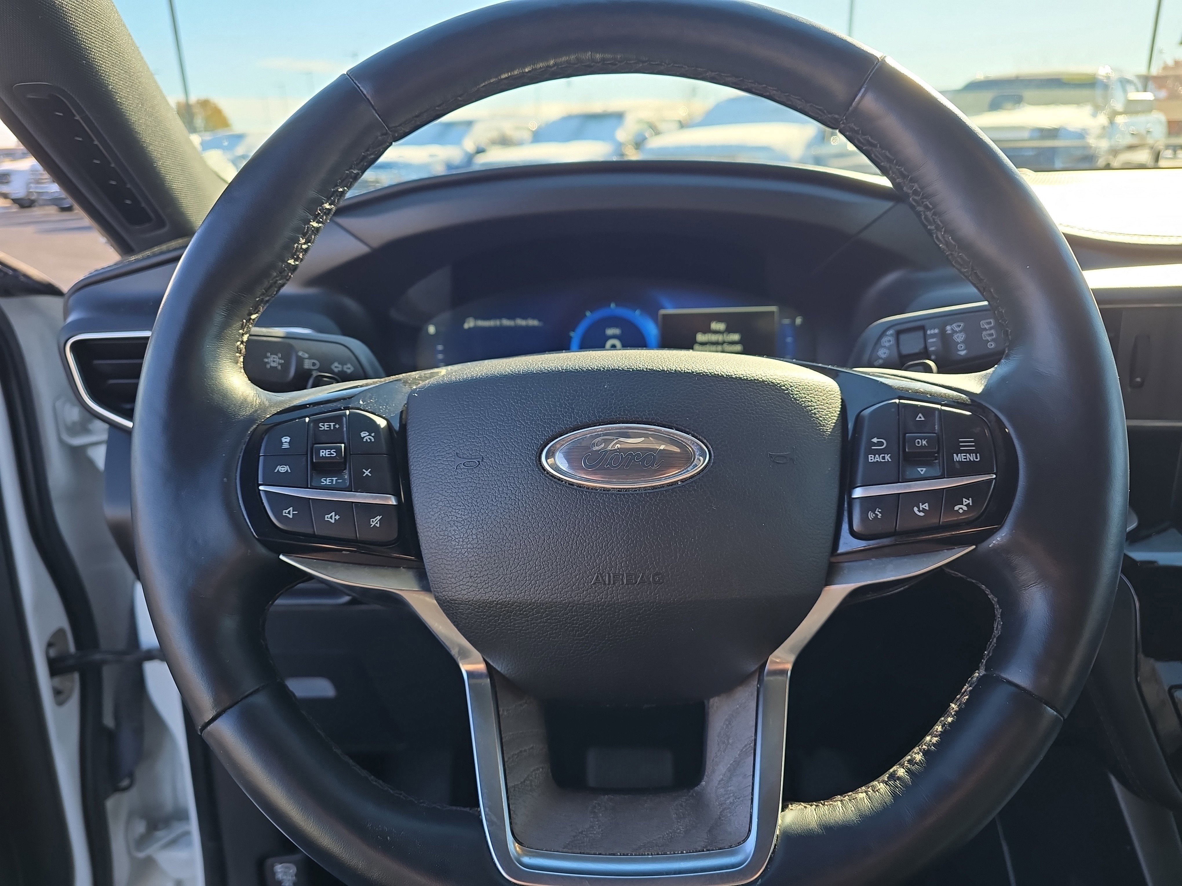 Certified 2021 Ford Explorer Platinum w/ Equipment Group 601A image 24