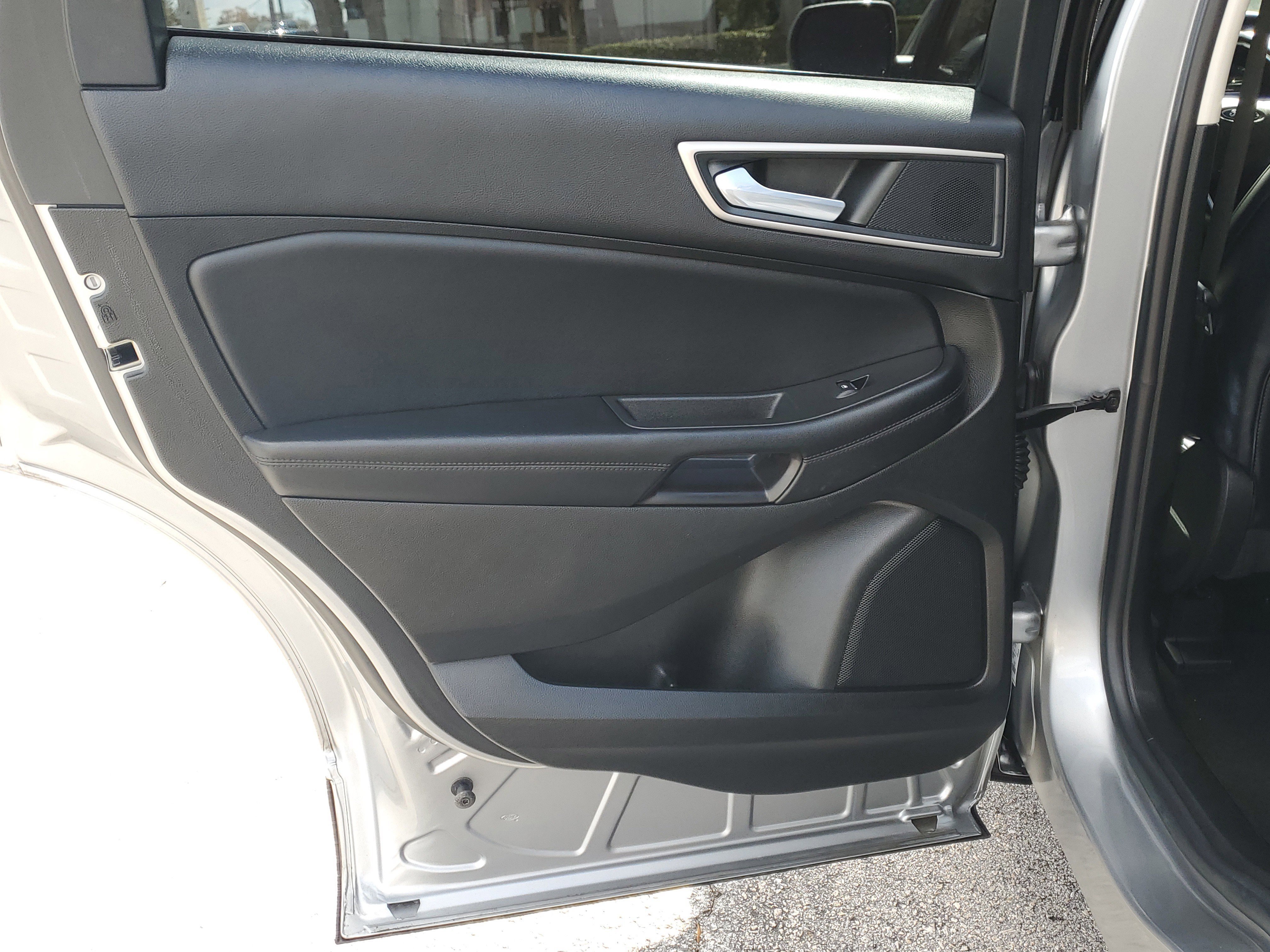 Certified 2022 Ford Edge SEL w/ Convenience Package image 12