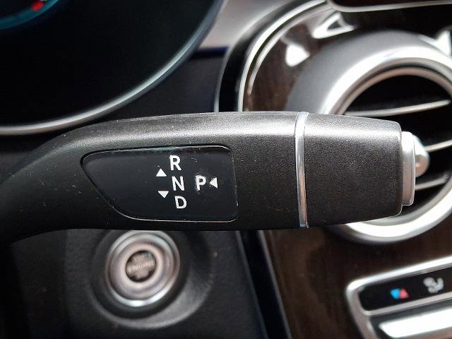 Used 2021 Mercedes-Benz GLC 300 4MATIC image 15
