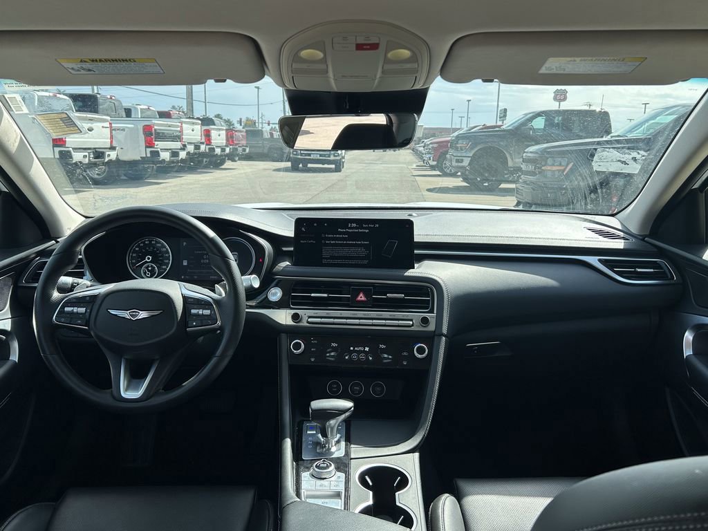 Used 2025 Genesis G70 2.5T image 30