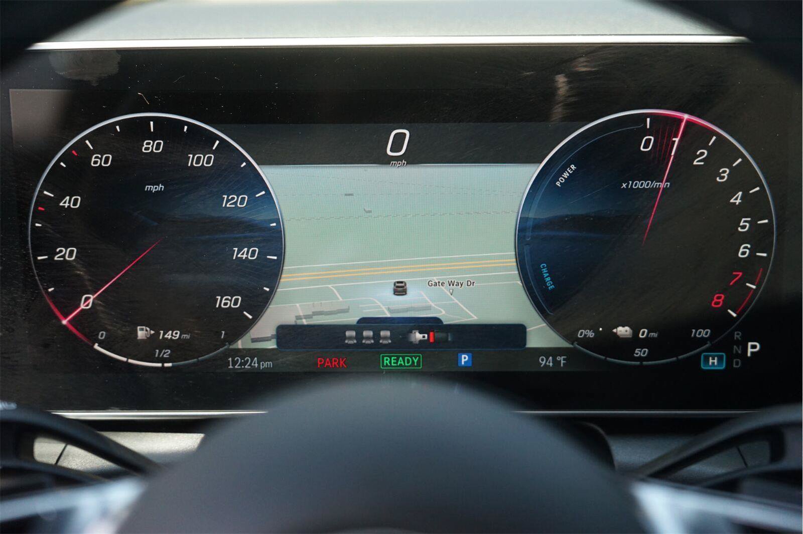 Used 2025 Mercedes-Benz GLC 350e 4MATIC image 25