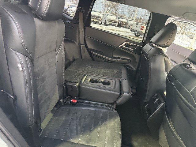 Used 2024 Mitsubishi Outlander SE image 31