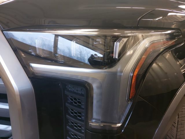 Used 2023 Toyota Tundra Limited AWD/4WD image 29