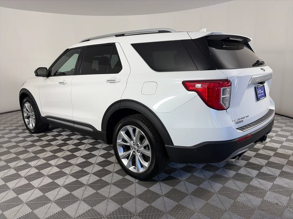 Certified 2022 Ford Explorer Platinum w/ Equipment Group 601A AWD/4WD image 5