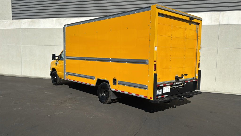 Certified 2022 Ford E-350 and Econoline 350 Super Duty image 4