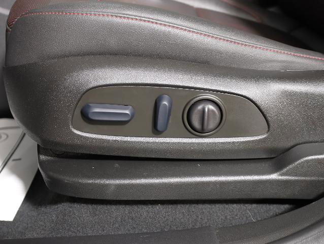 Used 2023 Chevrolet Blazer RS w/ Enhanced Convenience Package image 19