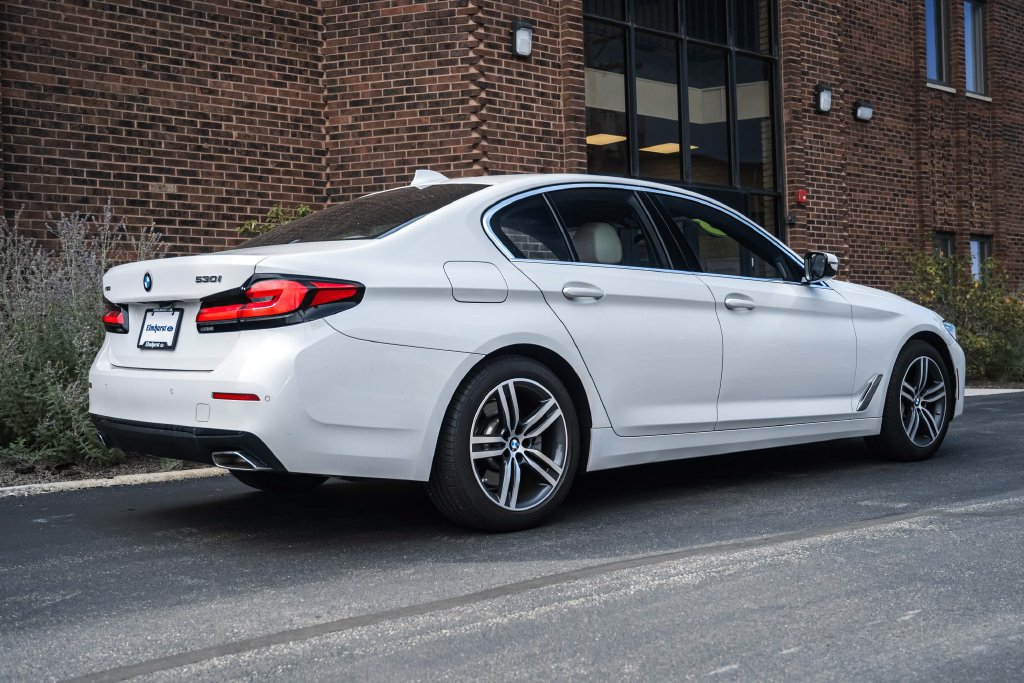 Used 2023 BMW 530i xDrive w/ Premium Package AWD/4WD image 6