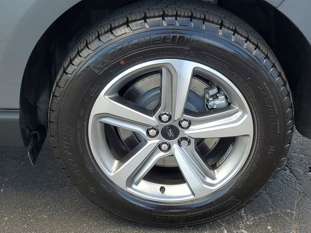 Certified 2024 Ford Edge SEL w/ Convenience Package AWD/4WD image 9