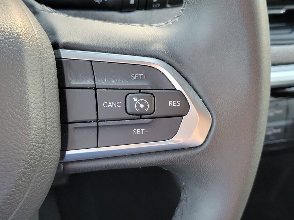 Used 2024 Jeep Compass Latitude image 27