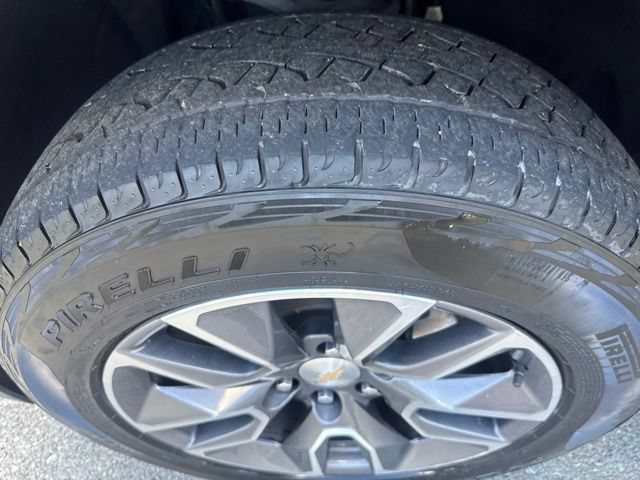 Used 2021 Chevrolet Suburban LT w/ Rear Media and Nav Package AWD/4WD image 14