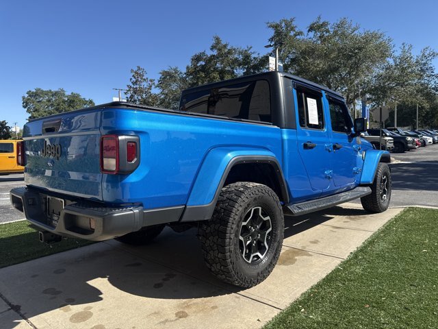 Used 2022 Jeep Gladiator Sport AWD/4WD image 3