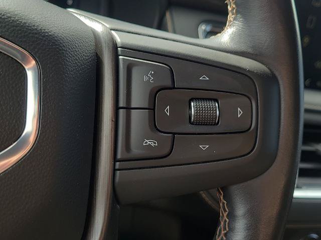 Used 2023 GMC Yukon AT4 AWD/4WD image 32
