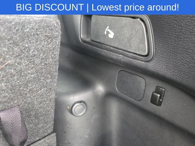 Used 2022 Mitsubishi Outlander SE AWD/4WD image 12