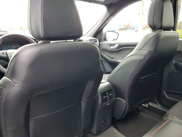 Certified 2025 Ford Escape ST-Line w/ Tech Pack #1 AWD/4WD image 37