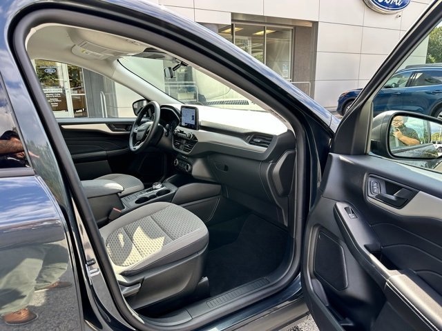 Certified 2022 Ford Escape SE w/ Cold Weather Package image 49