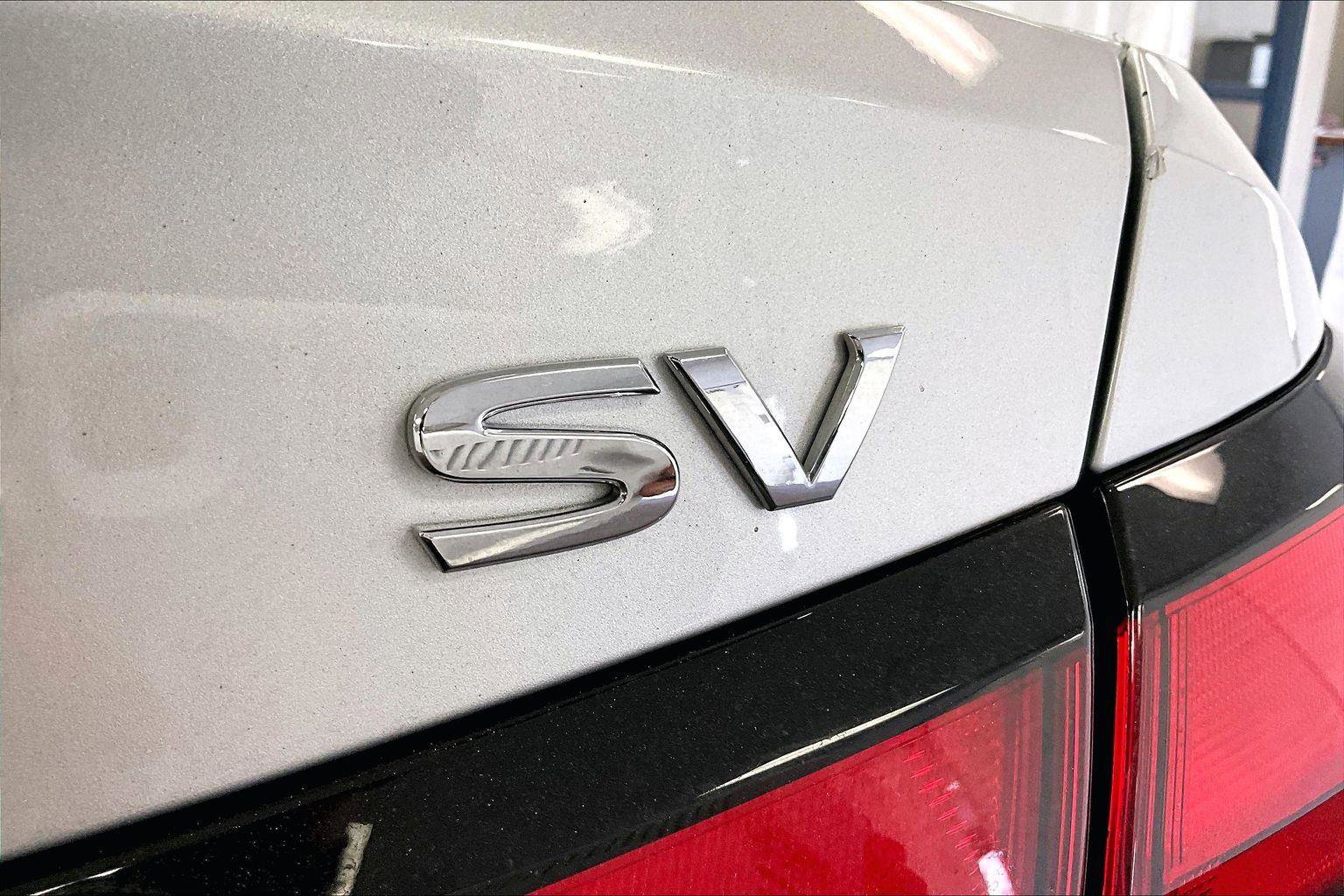 Used 2023 Nissan Versa SV image 13