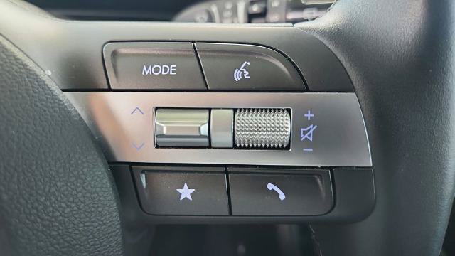 Used 2026 Hyundai Kona SEL Sport FWD image 25
