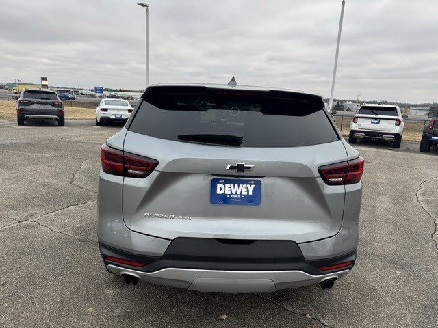 Used 2023 Chevrolet Blazer LT w/ Driver Confidence Package image 4