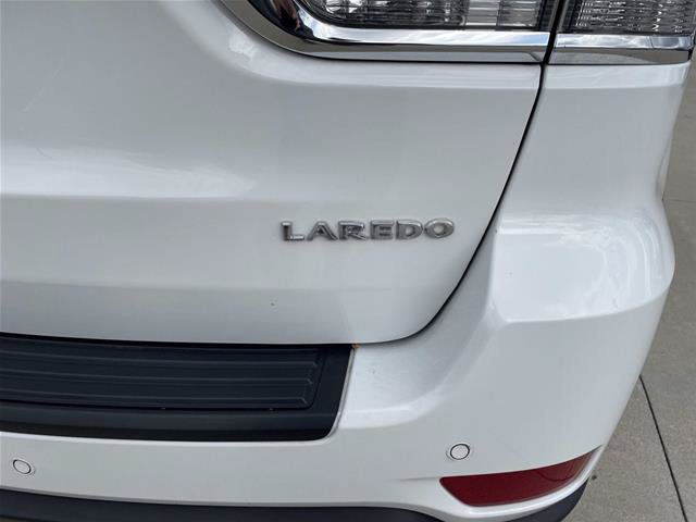 Used 2021 Jeep Grand Cherokee Laredo AWD/4WD image 38