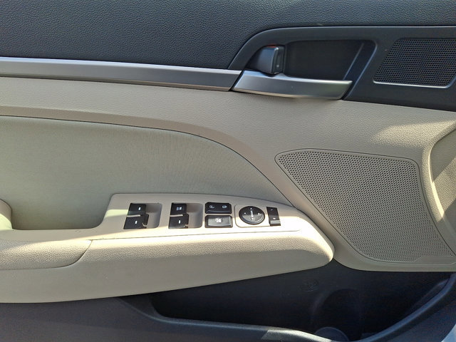Used 2017 Hyundai Elantra SE FWD image 13