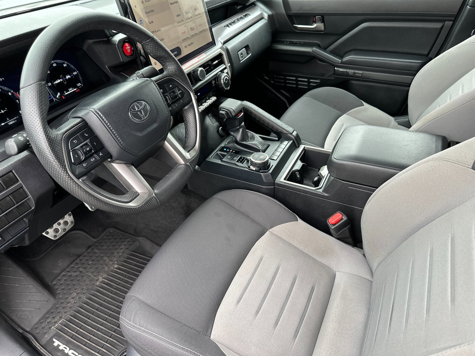 Used 2024 Toyota Tacoma SR5 image 10