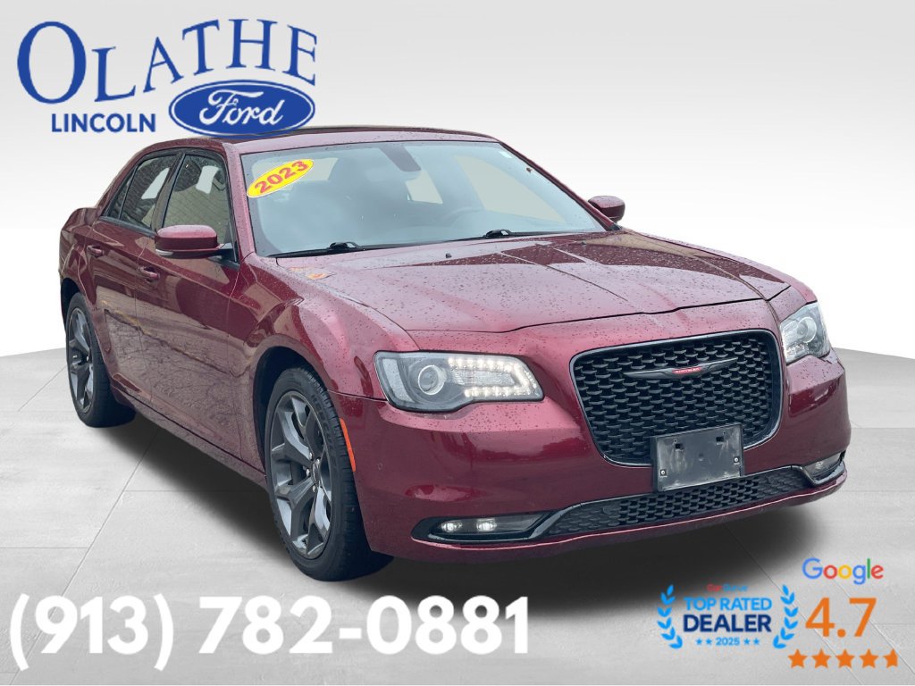 Used 2023 Chrysler 300 S RWD image 7