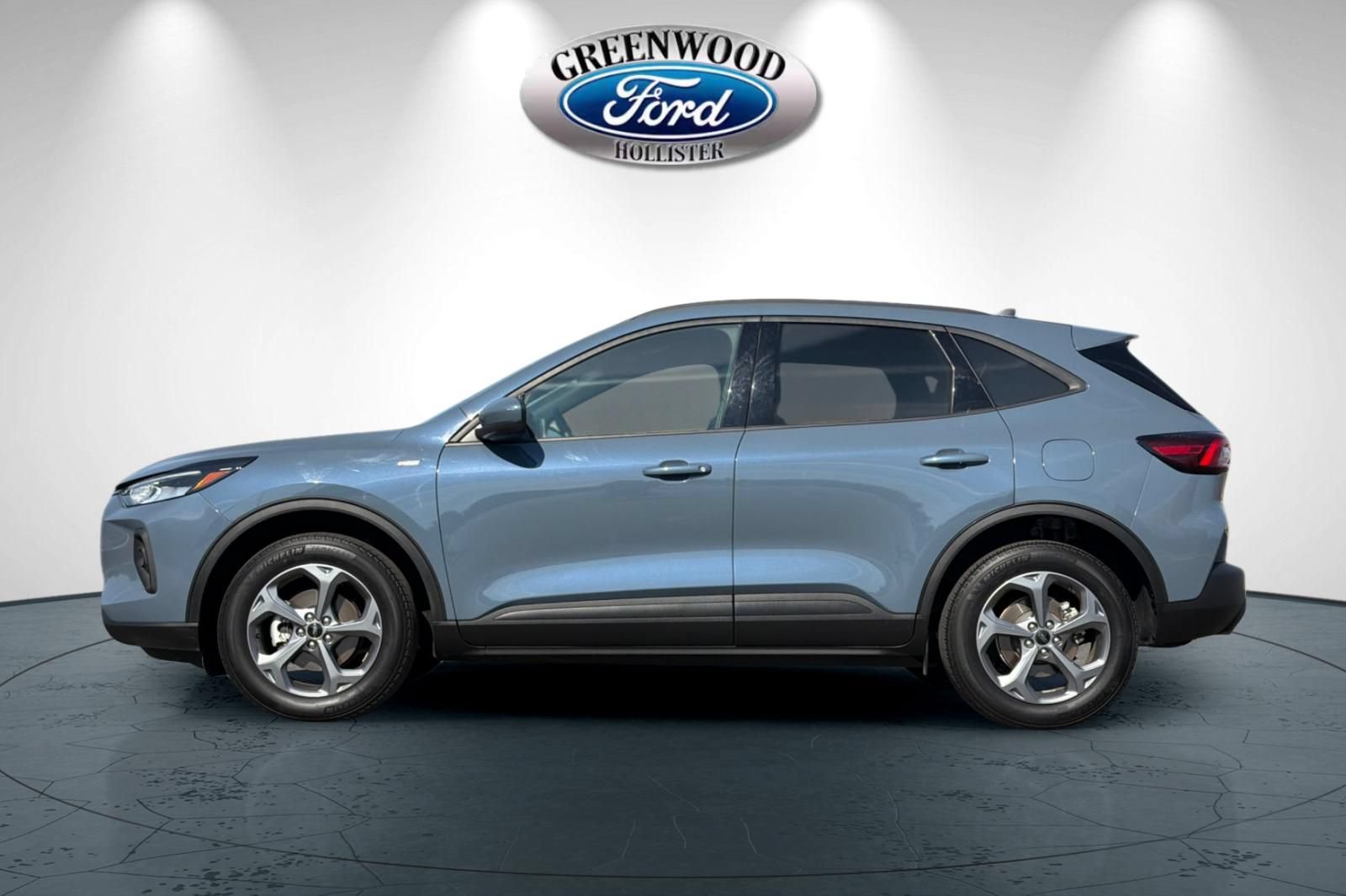 Certified 2025 Ford Escape ST-Line Select AWD/4WD image 7