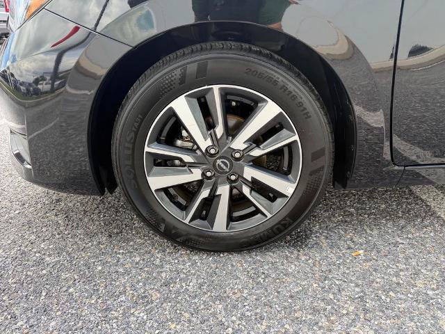 Used 2025 Nissan Versa SV FWD image 22