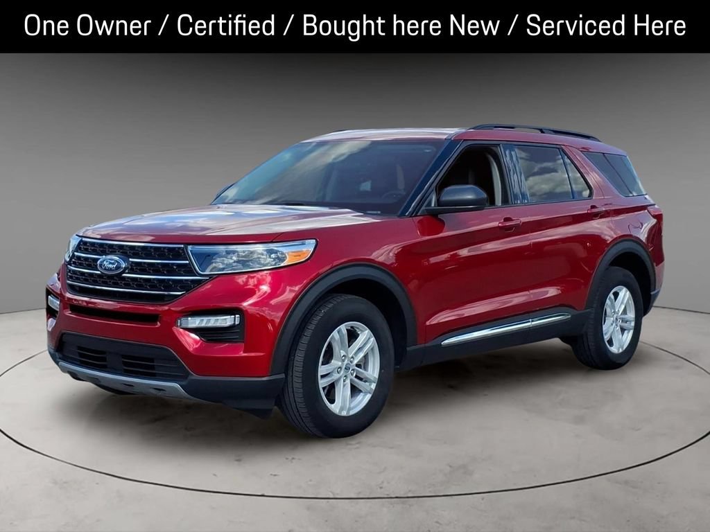 Certified 2024 Ford Explorer XLT w/ Equipment Group 202A AWD/4WD image 1